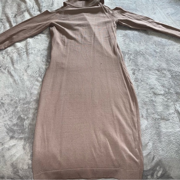 BPC collection light brown long sleeve open shoulder midi dress - Picture 6 of 10